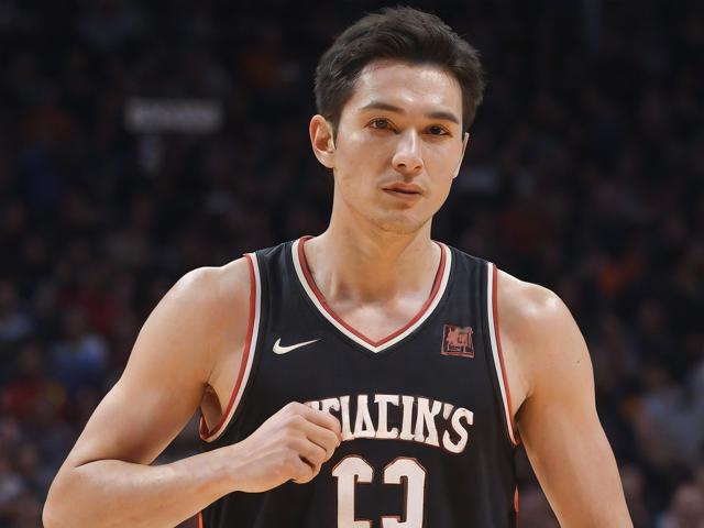开云体育_ NBA传奇赛季回顾：不可磨灭的历史瞬间，nba开拓者最新消息