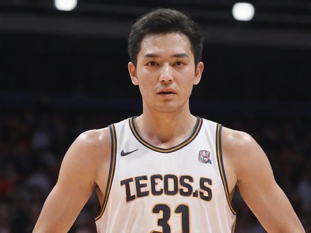 开云体育_ NBA季后赛前瞻：谁能在关键时刻把握机会？，nba季后赛开放观众