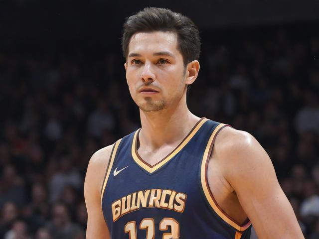 开云体育_ NBA季后赛的决战时刻：谁能把握机会？，nba季后赛开打了吗