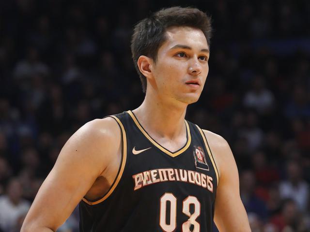 开云体育_ NBA赛季中的经典对抗：重温那些激动人心的瞬间，nba开打